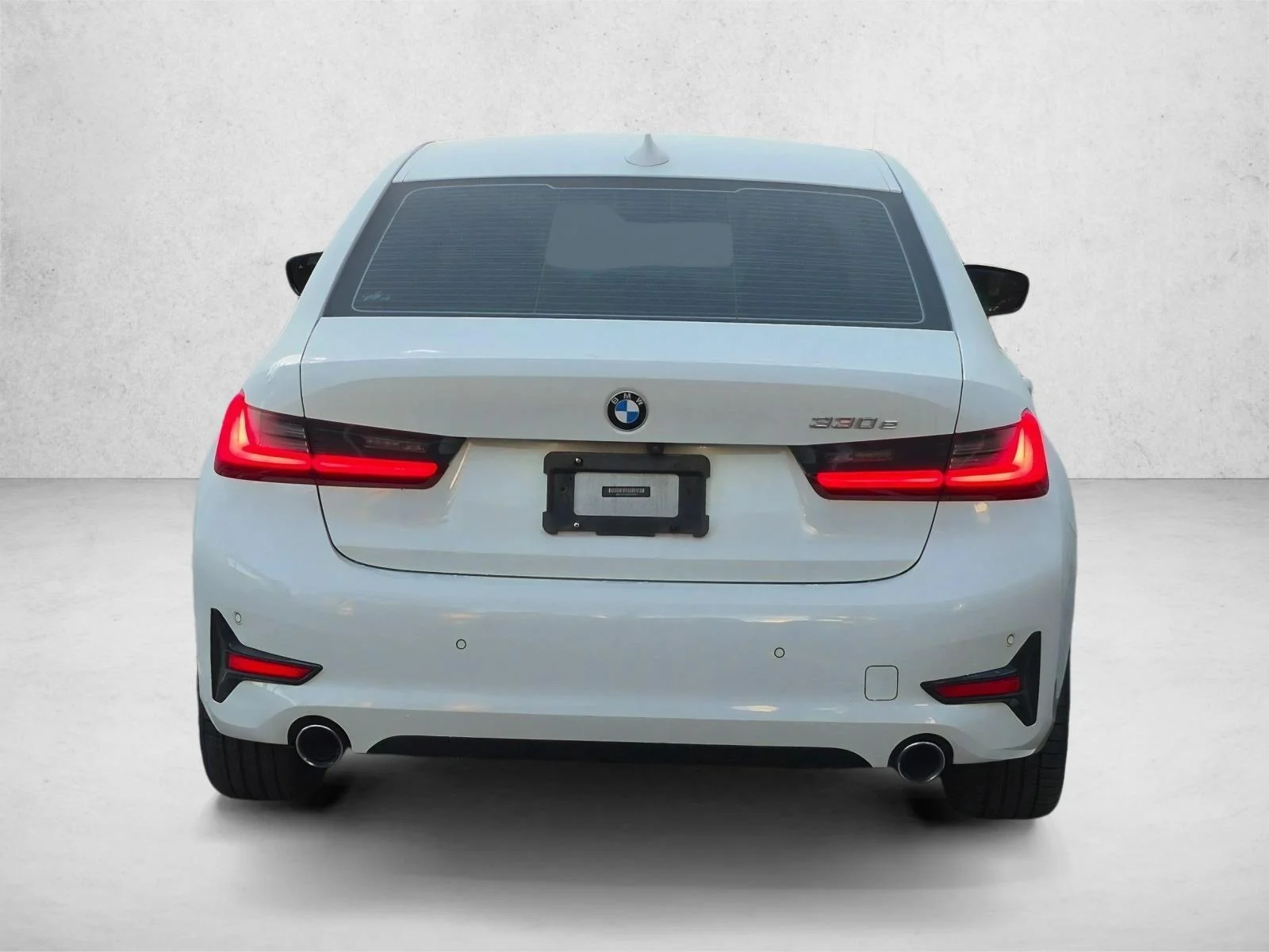 Used 2021 Alpine White BMW 330e image 6