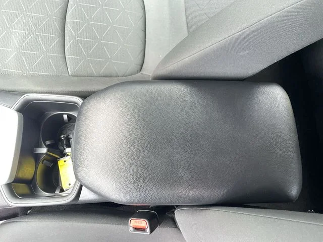 2024 Toyota RAV4 XLE - Photo 27