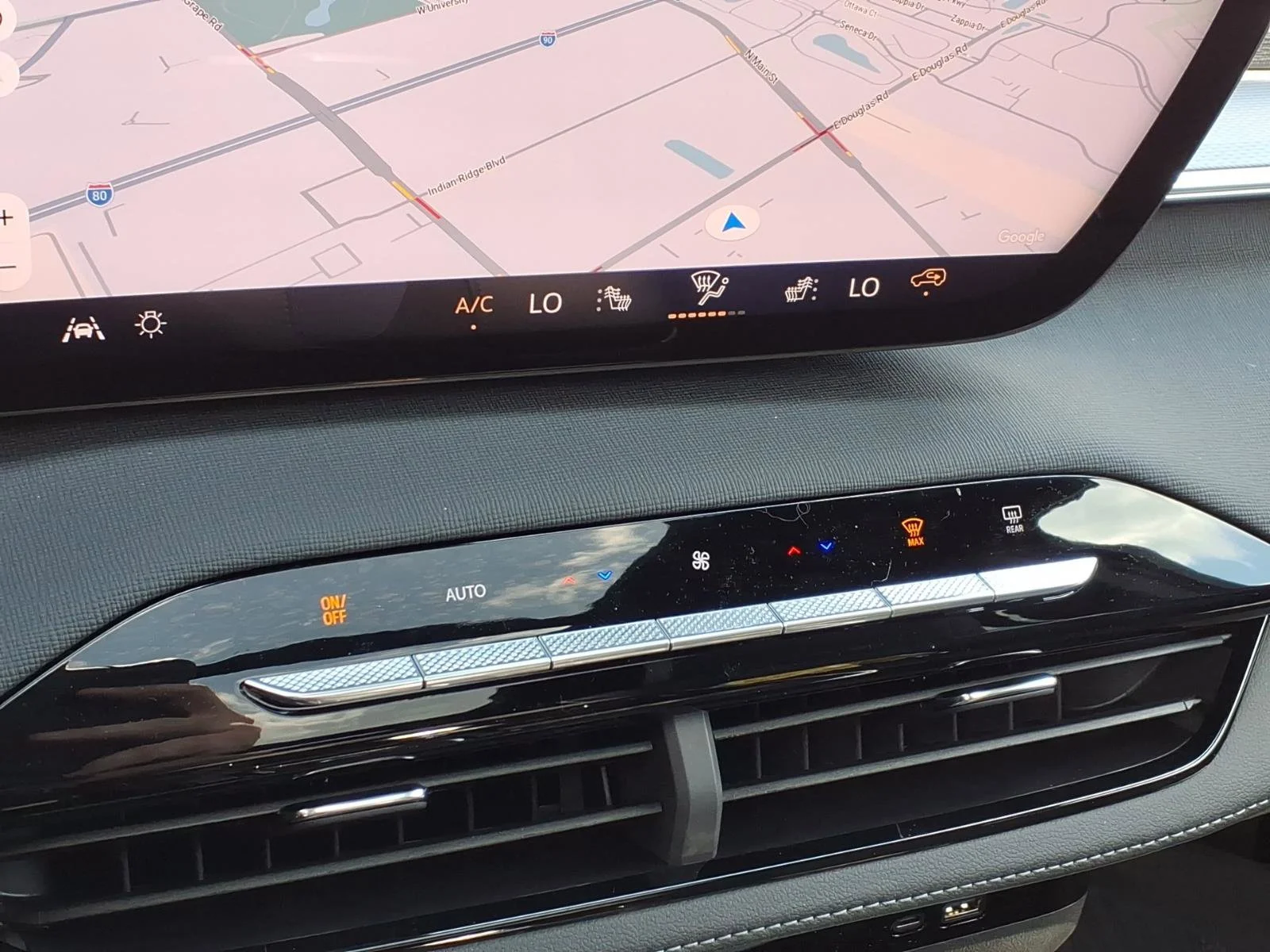 2026 Buick Enclave Sport Touring - Photo 19