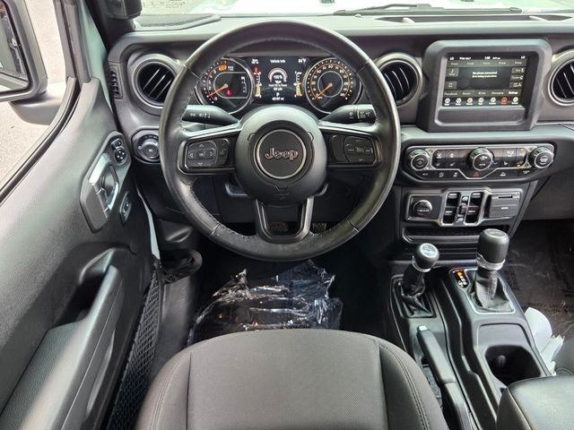 Used 2023  Jeep Sport S image 13