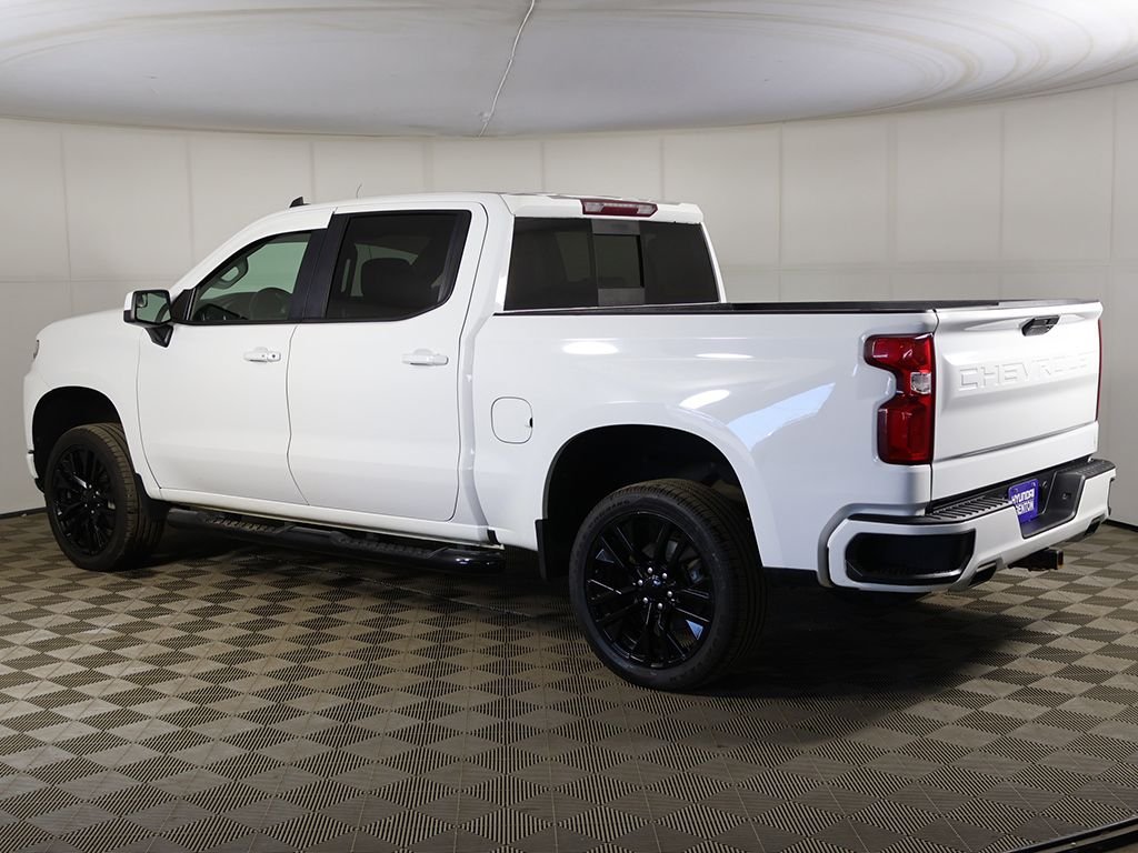Used 2020 White Chevrolet RST image 9
