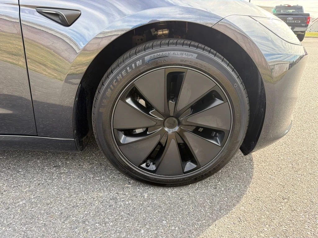Used 2025 Gray Tesla  image 24