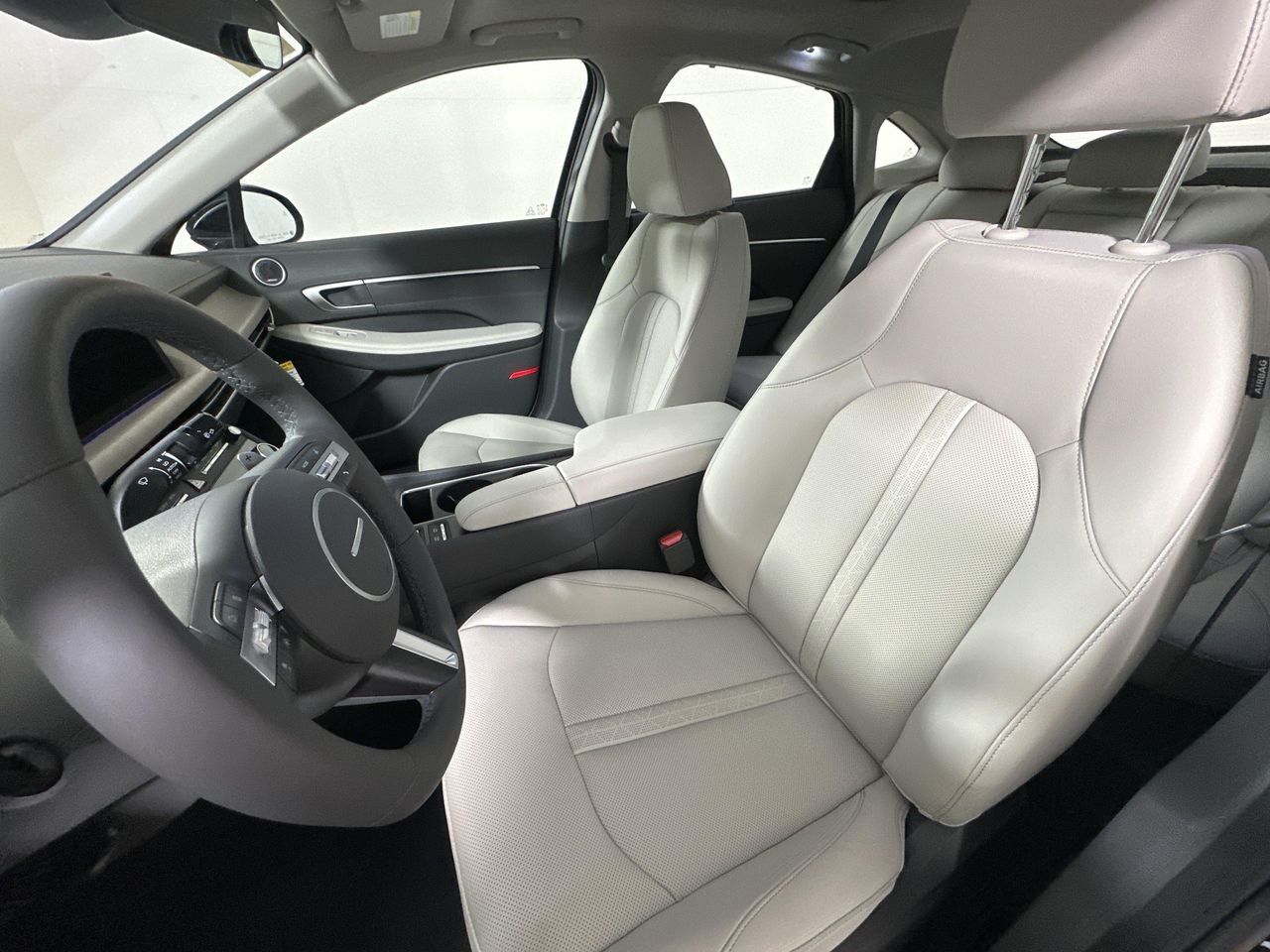 2025 Hyundai Sonata Hybrid Limited - Photo 9
