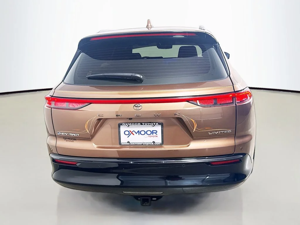 Certified Used 2025 Bronze Age Toyota Limited image 7