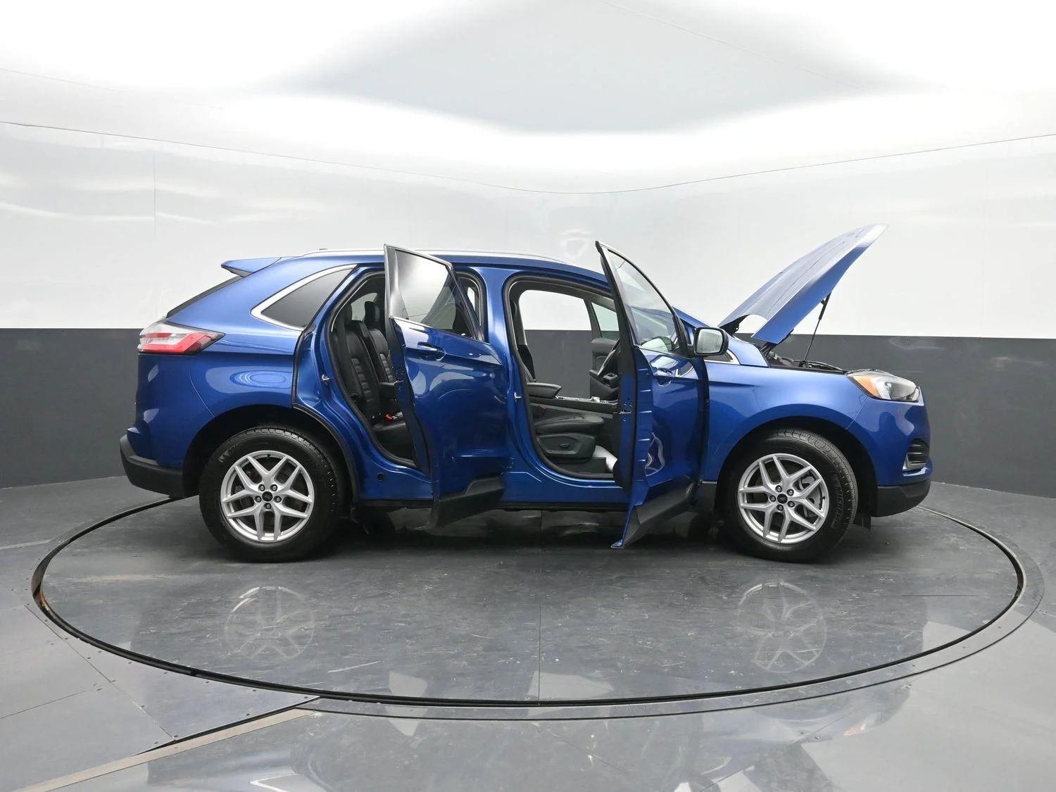 Used 2024 Atlas Blue Ford SEL image 46
