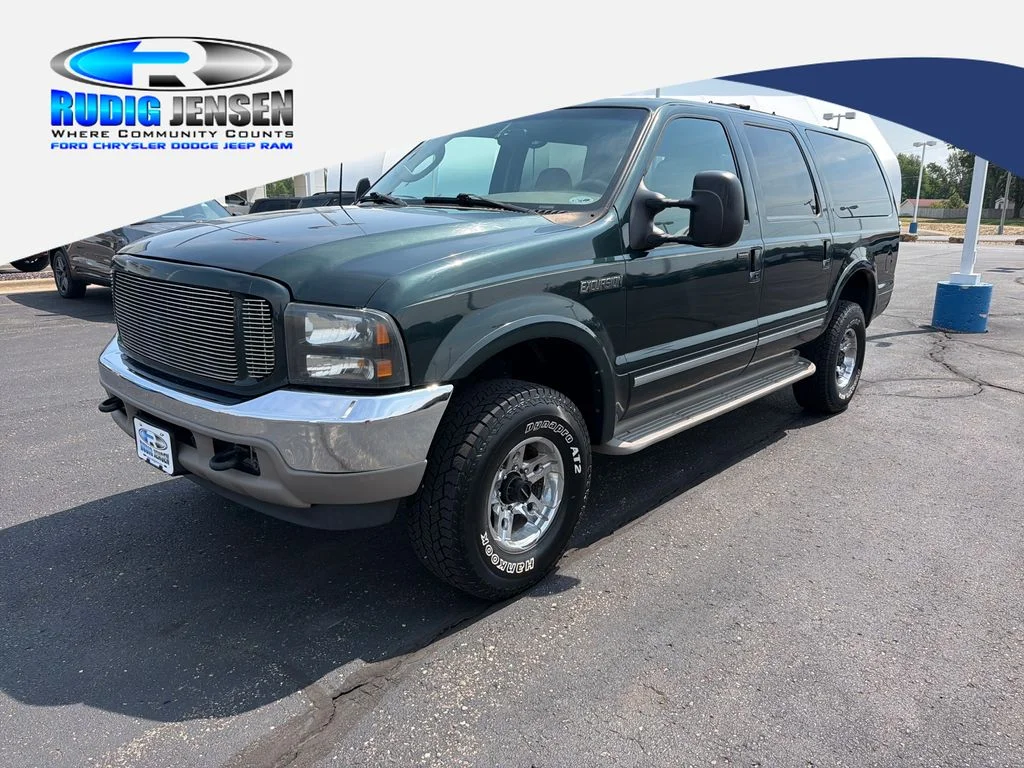 Used 2003 Green Ford Limited image 1
