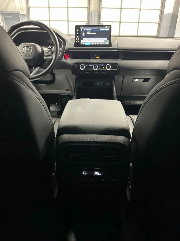 2025 Honda Pilot EX-L - Photo 29