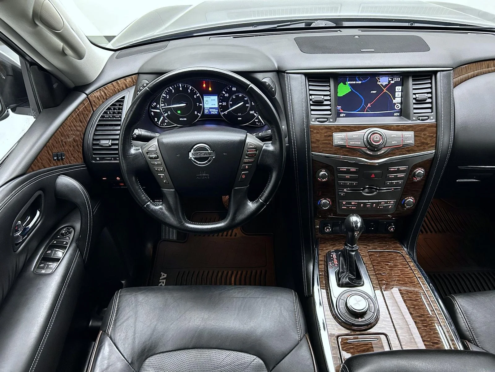 Used 2019 Gray Nissan Platinum image 14