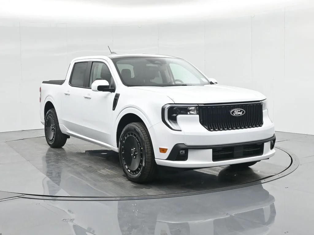 New 2025 White Ford Lobo Standard image 81