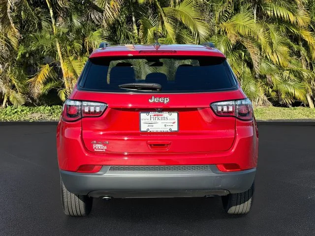 Used 2026 Red Jeep Latitude image 7