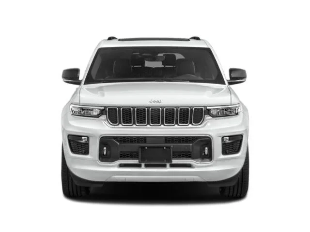 Used 2022 Diamond Black Crystal Pearlcoat Jeep Overland image 7