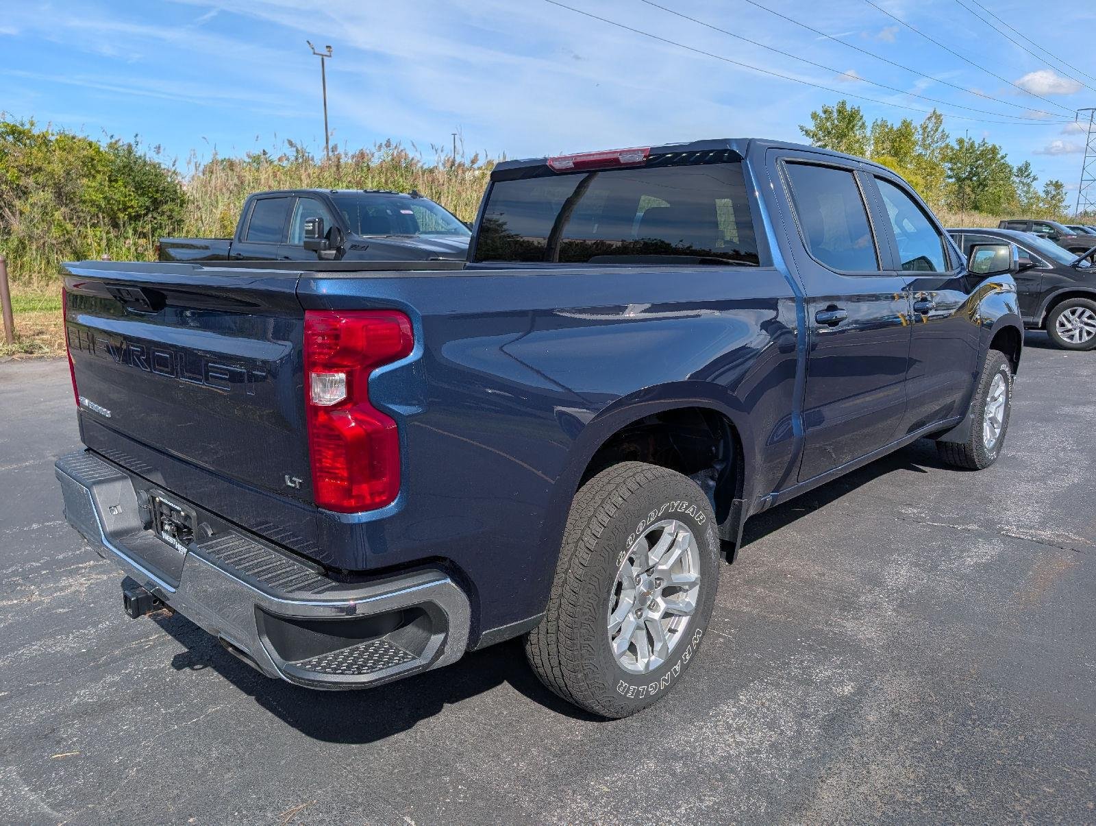 Used 2023 Northsky Blue Metallic Chevrolet LT image 7