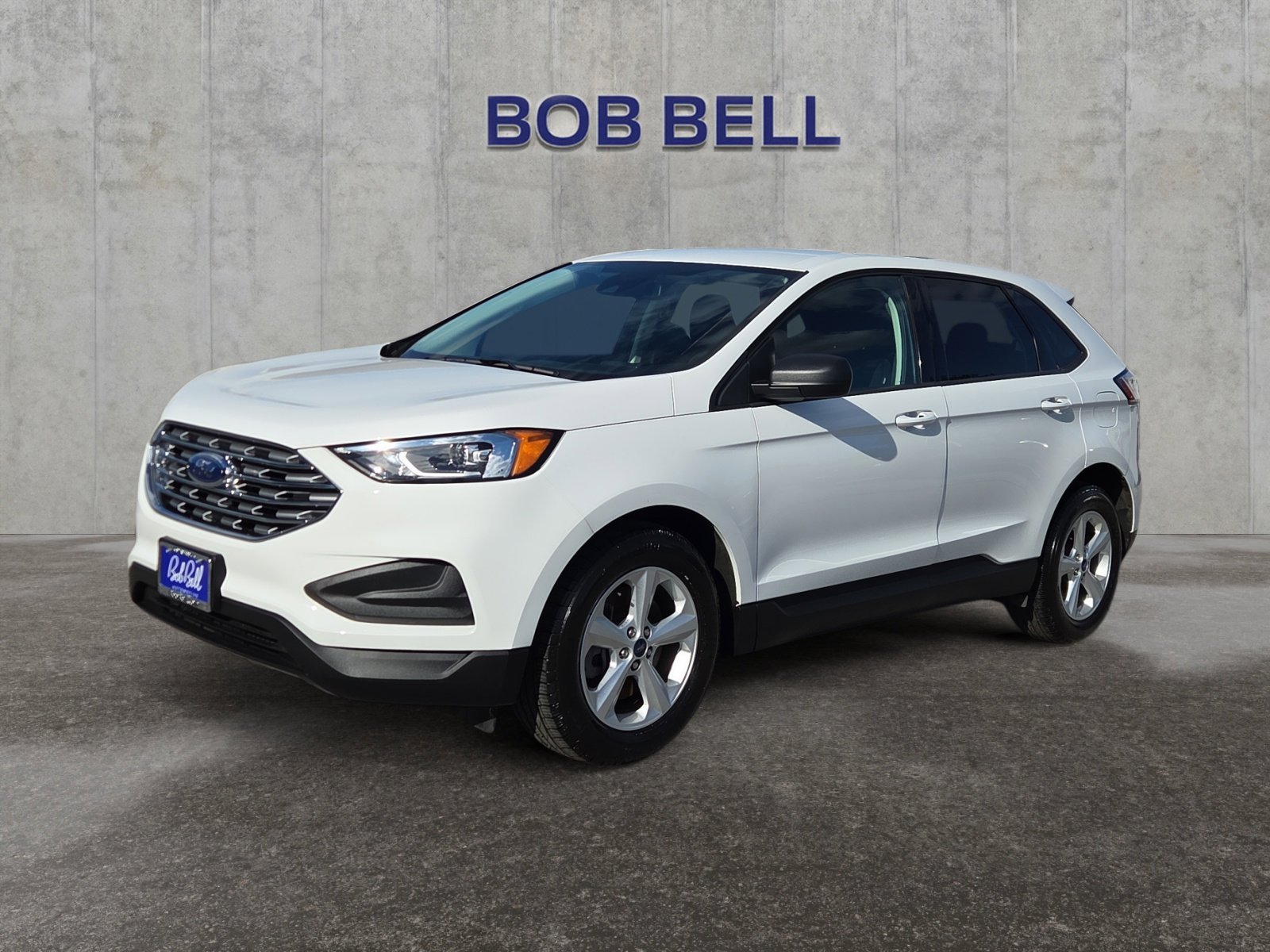 Used 2022 Oxford White Ford SE image 1