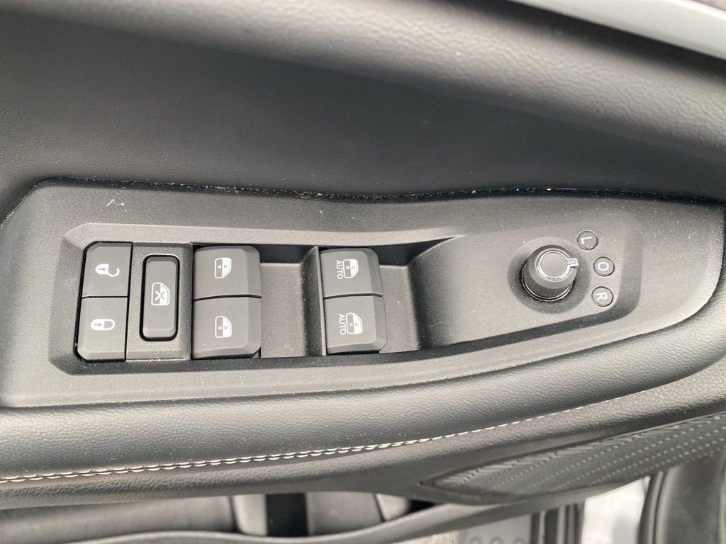 Used 2024 Gray Jeep Limited image 12