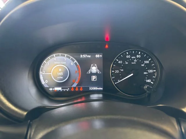 Certified Used 2023 Gray Nissan SR image 16