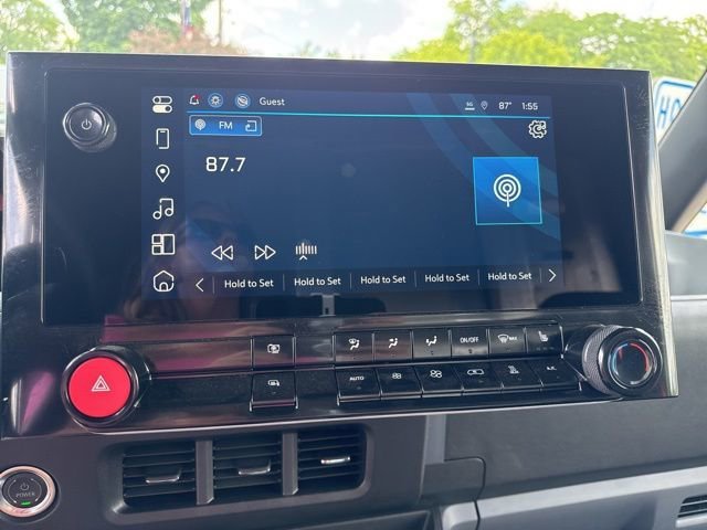 New 2025 Oyster White Chevrolet AWD 400 image 12