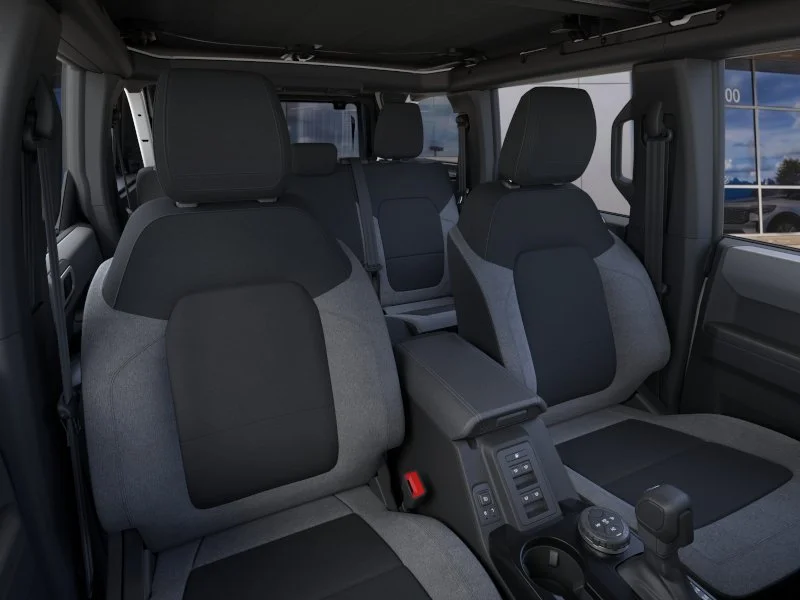 2026 Ford Bronco 4-Door 8