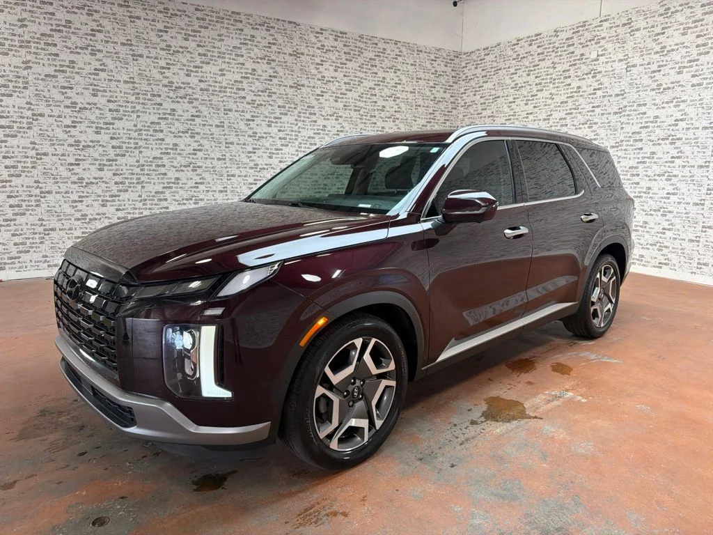Used 2024 Sierra Burgundy Hyundai SEL image 3