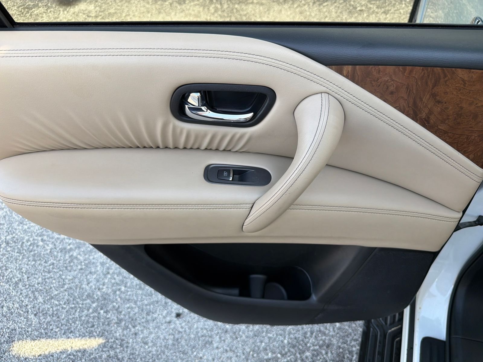 Certified Used 2023 White Nissan SL image 34
