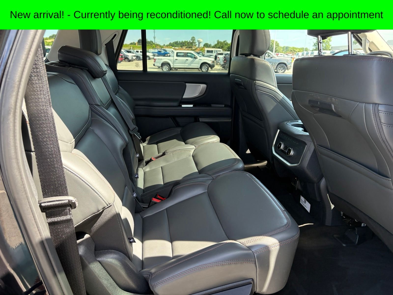 Used 2025 Black Metallic Ford Active image 5