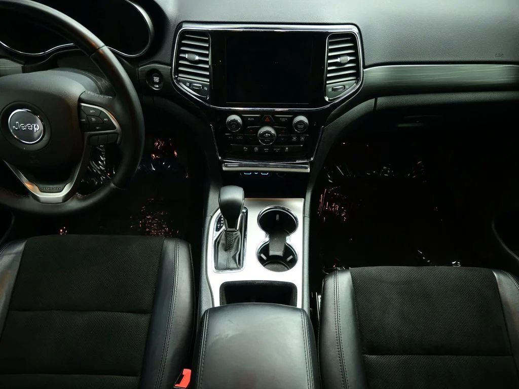 Used 2021 Gray Jeep Laredo X image 36