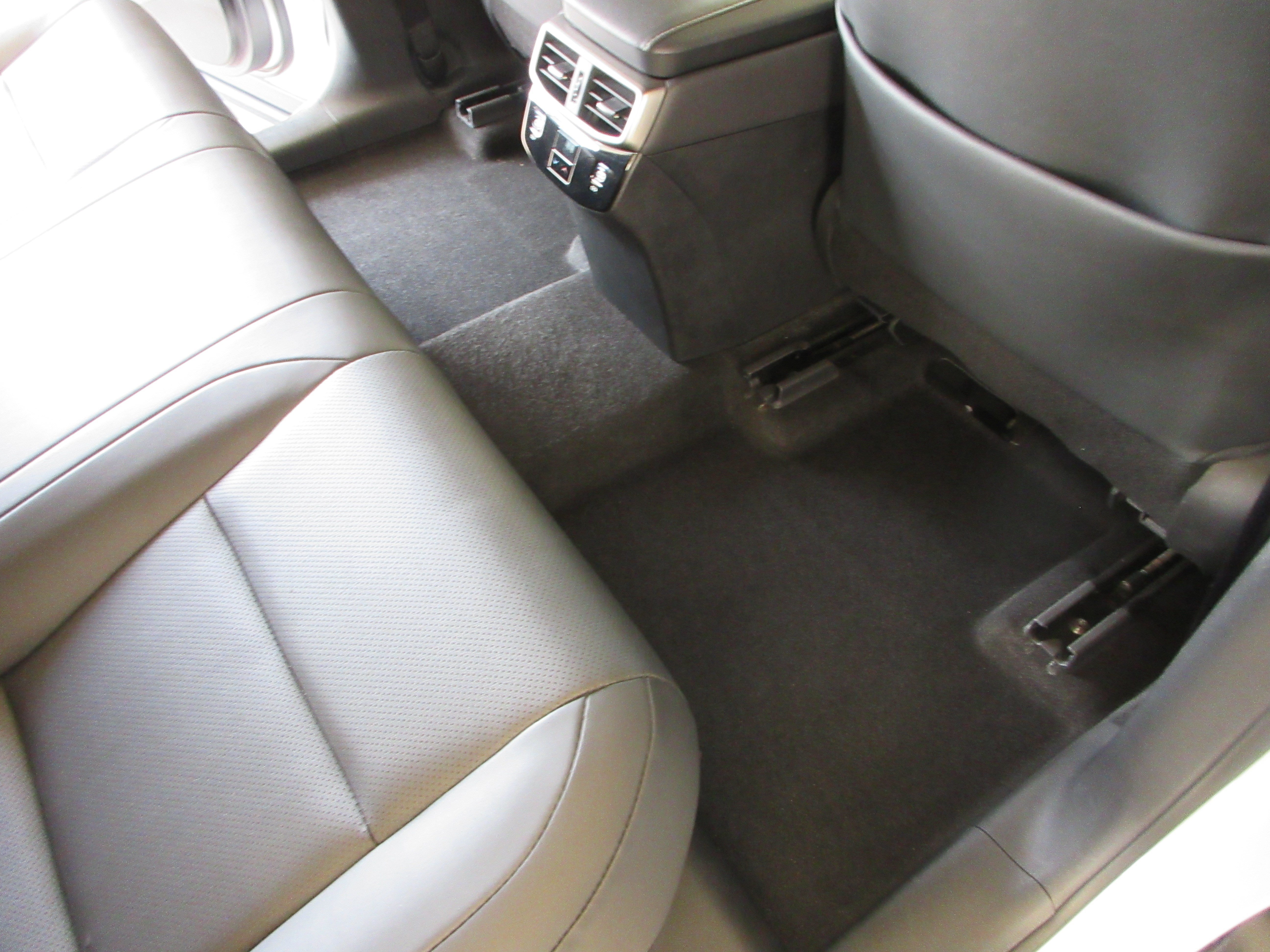 Certified Used 2024 EMINENT WHITE PEARL Lexus 350 Premium image 20