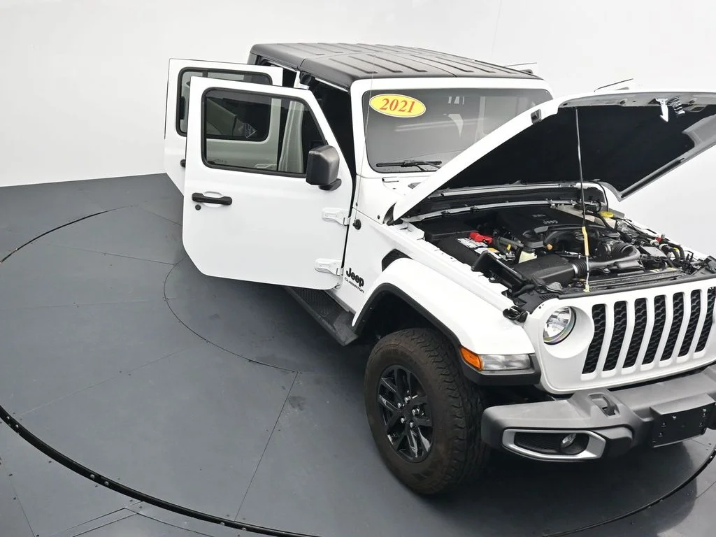 Used 2021 White Jeep Sport image 38