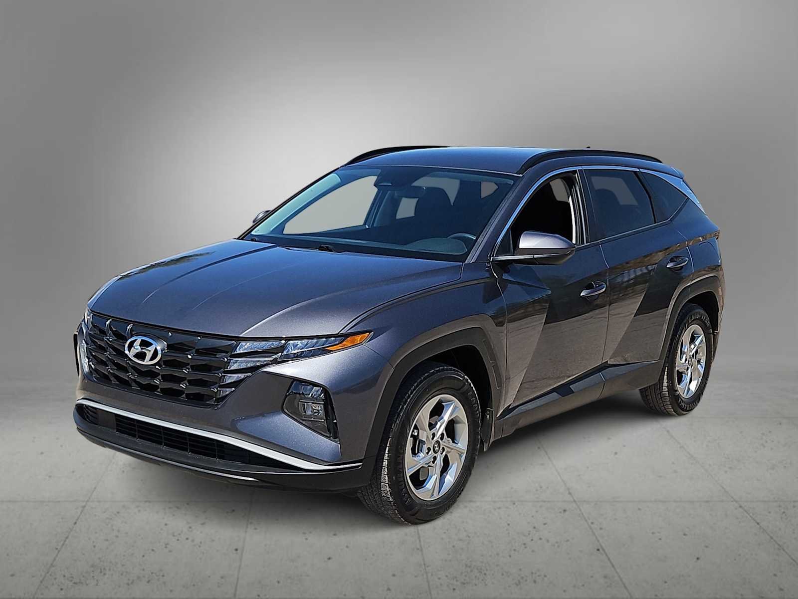 Certified Used 2024 Titan Gray Hyundai SEL image 4
