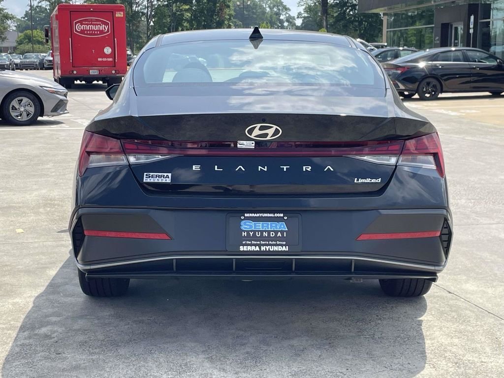New 2026 Black Hyundai Limited image 4