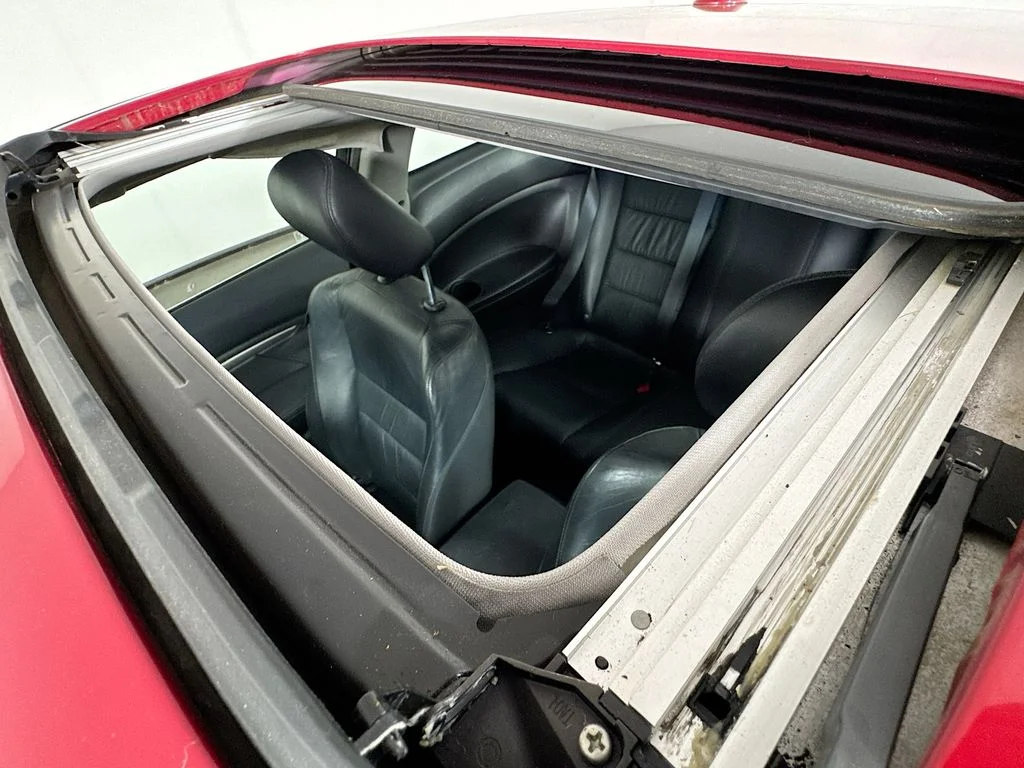 Used 2010 Red Honda EX-L image 24