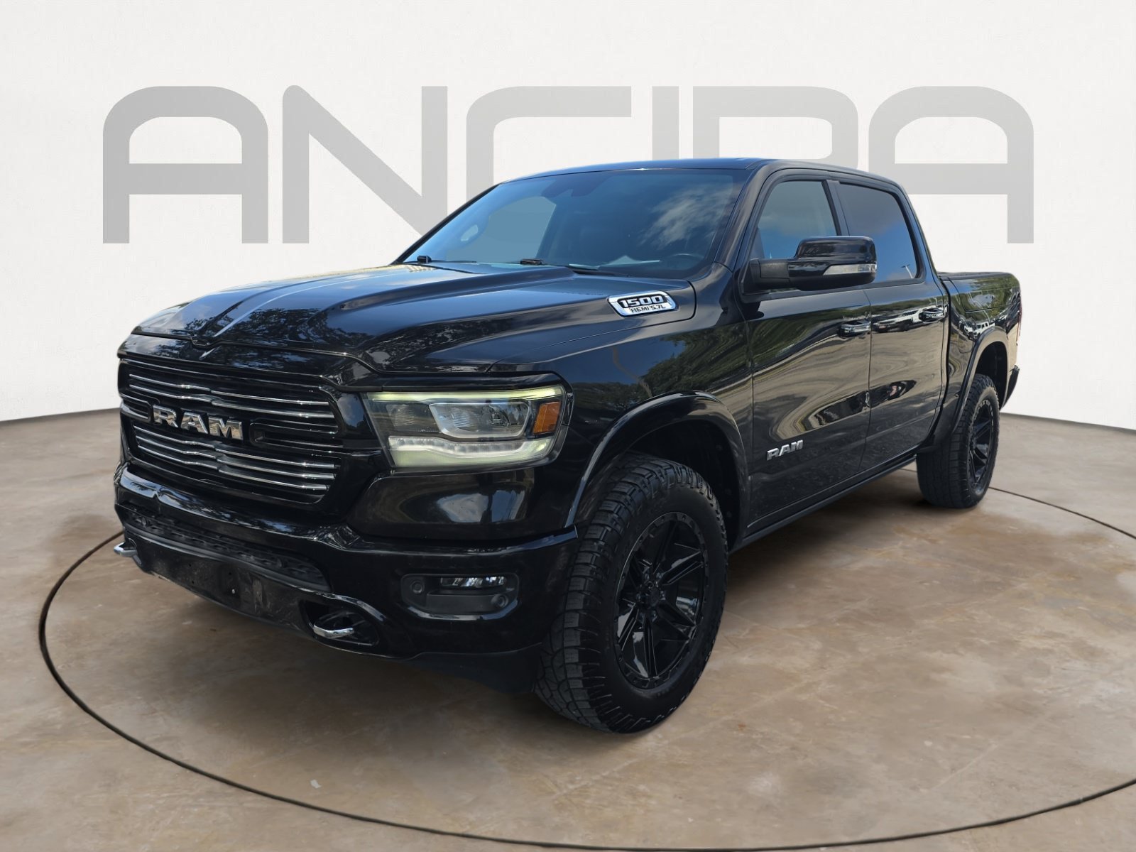 Used 2021 Diamond Black Crystal Pearlcoat Ram Laramie image 6