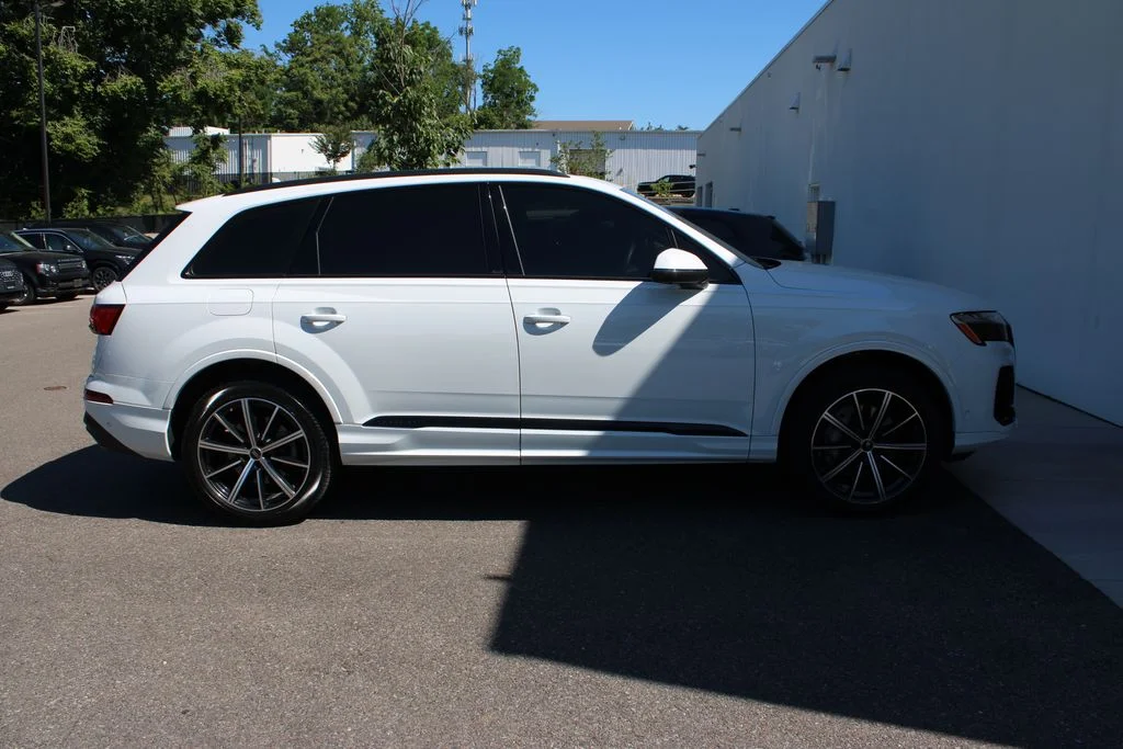 Used 2025 White Audi 45 Premium Plus image 32