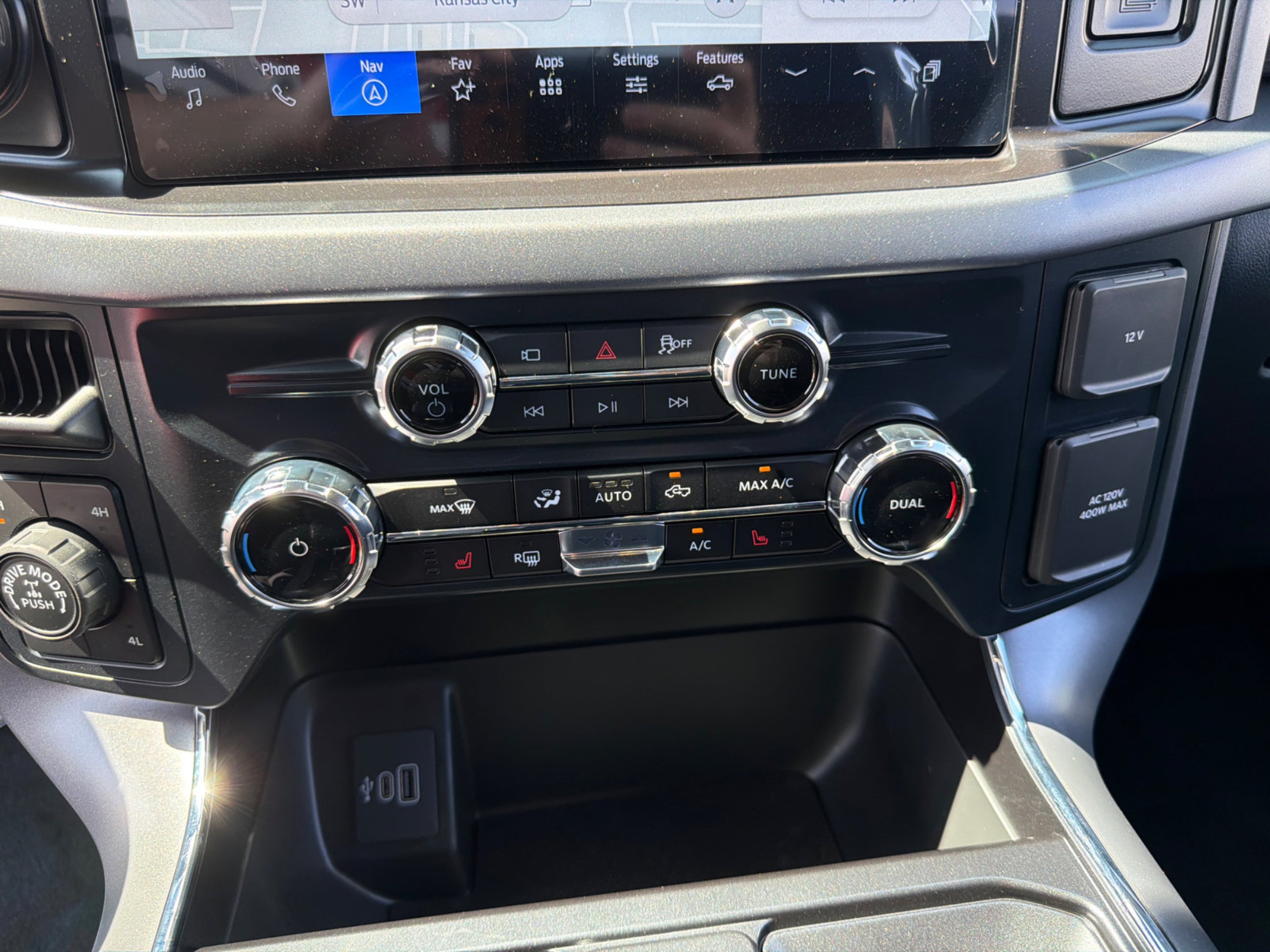 New 2026 Agate Black Metallic Ford XLT image 26