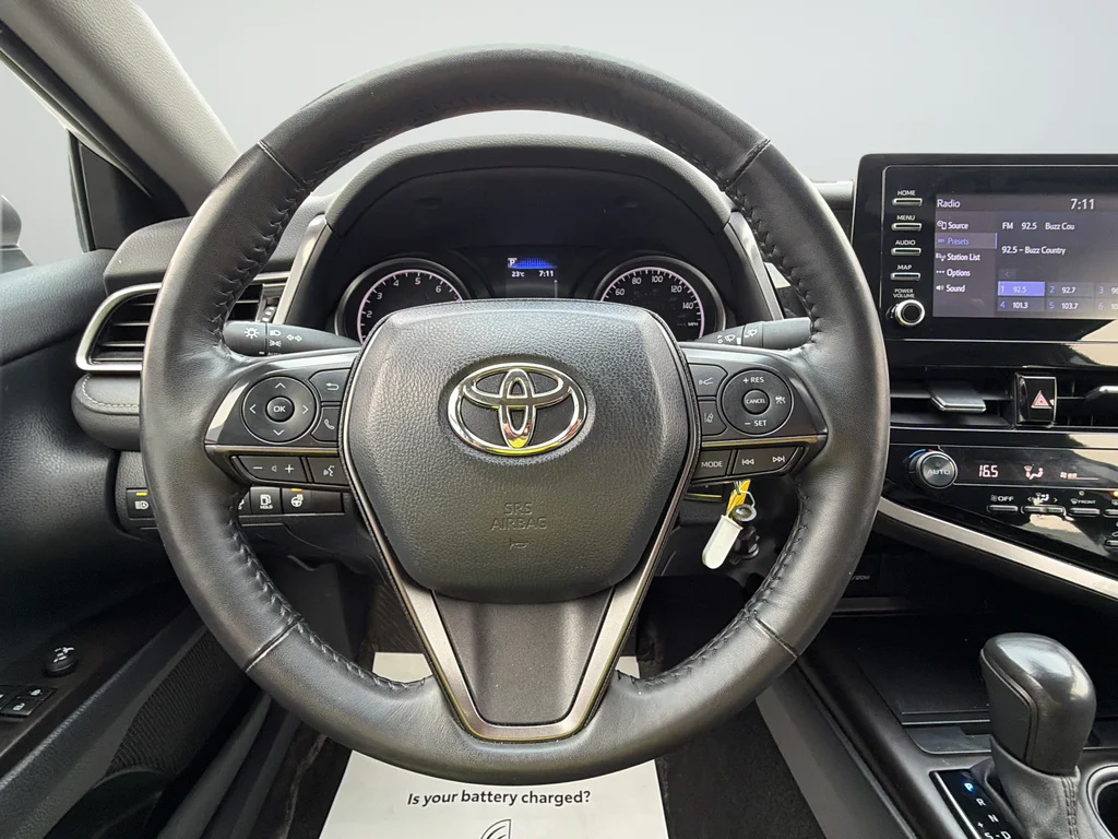 Used 2024 White Toyota  image 31