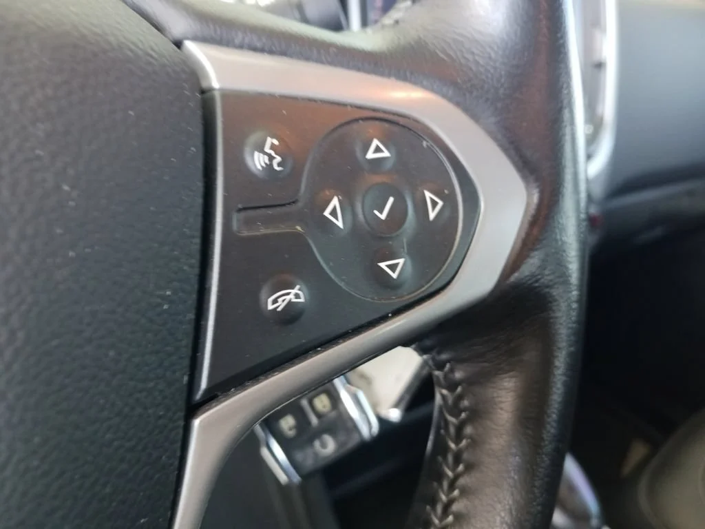 Used 2022 SUMMIT WHITE Chevrolet 4WD ZR2 image 29