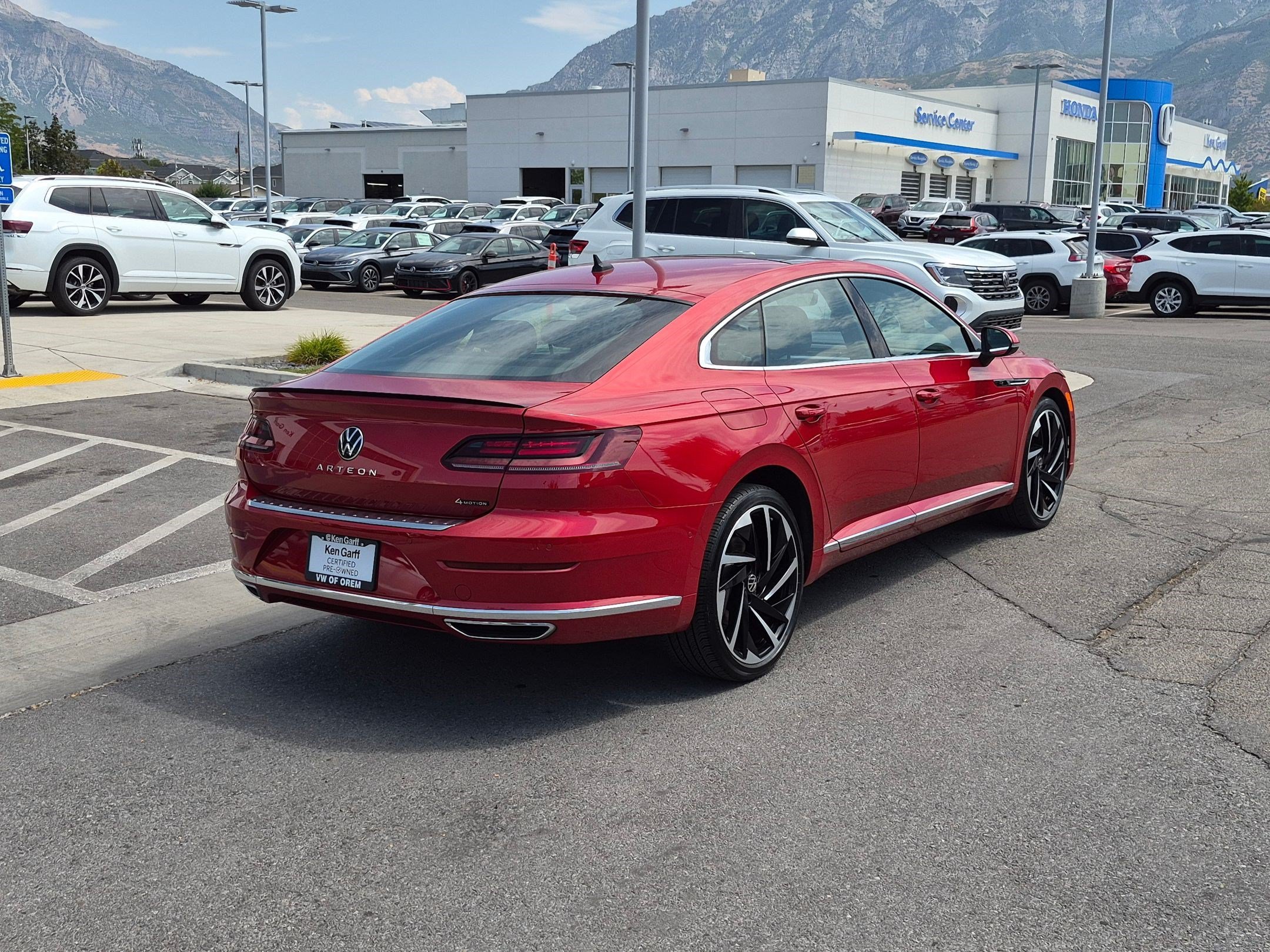 Used 2023 Kings Red Metallic Volkswagen SEL Premium R-Line image 3