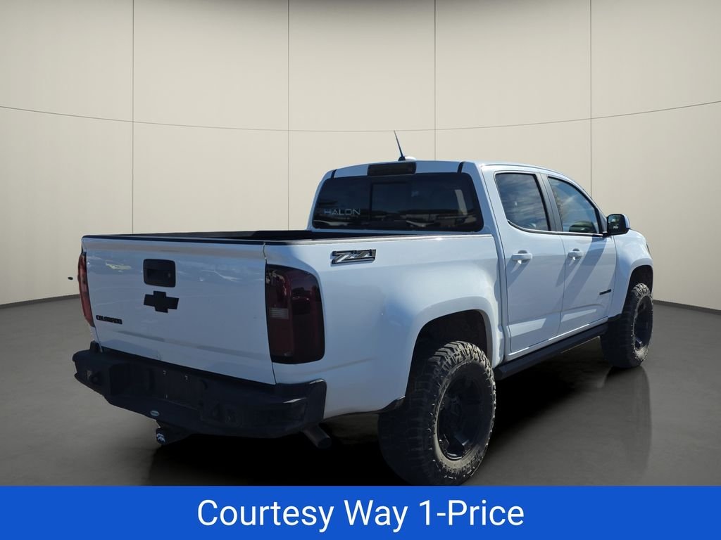Used 2016 White Chevrolet Z71 image 10