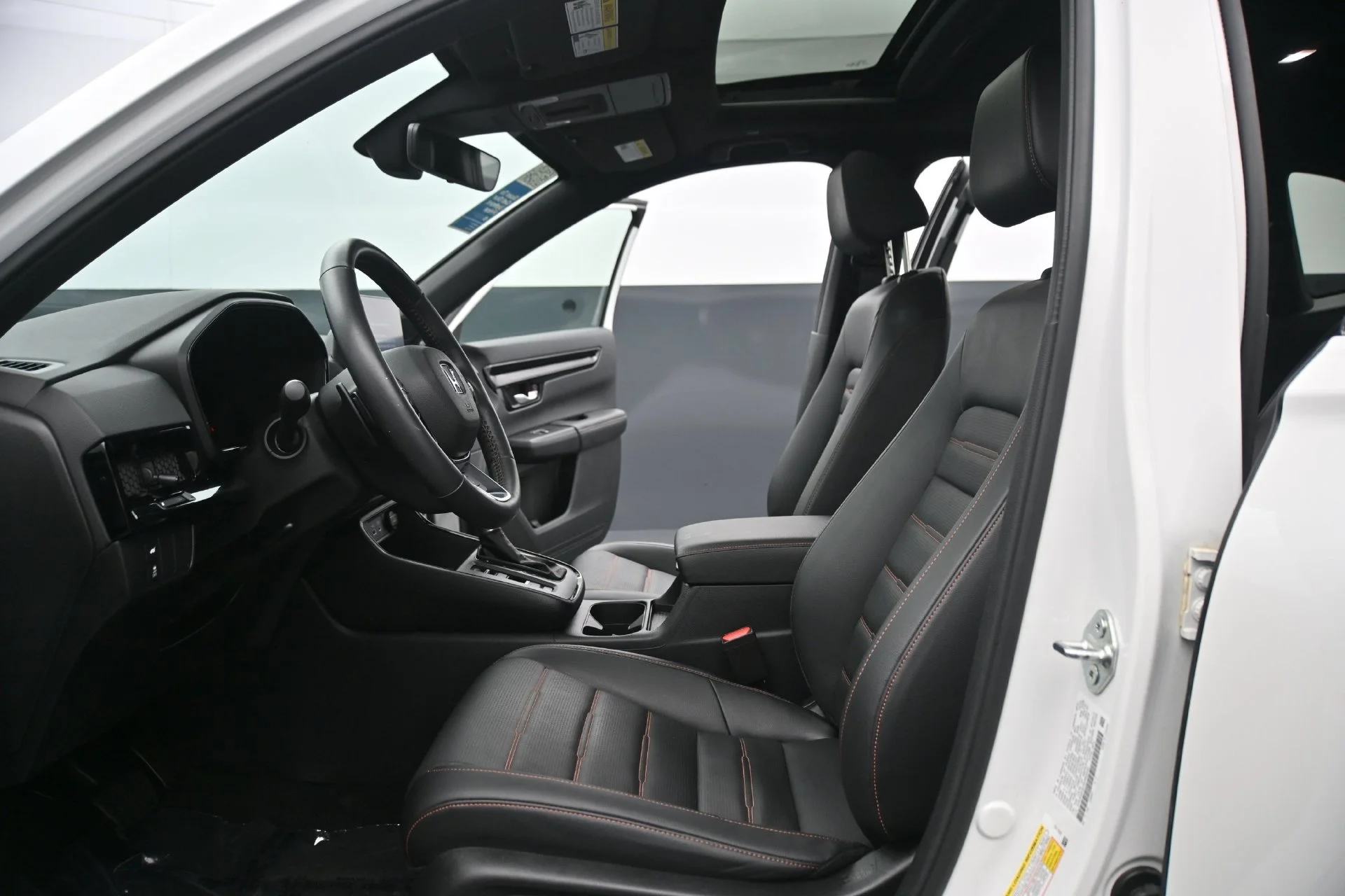 Used 2024  Honda 5D WAGON HYBRID SPORT TOURING AWD image 25