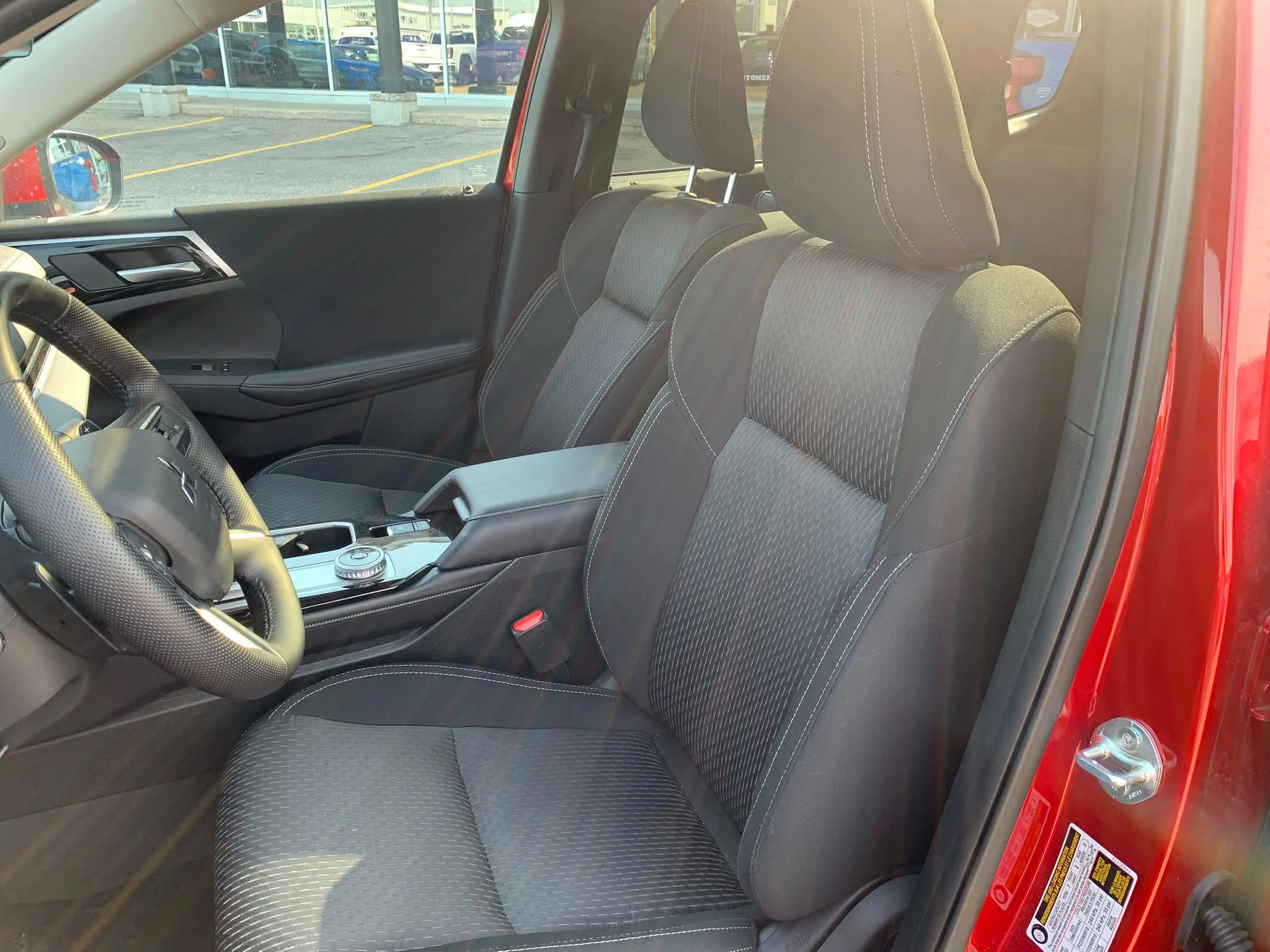 Certified Used 2025 Red Diamond Mitsubishi SE S-AWC*7 Pass | Htd Seats | Pano Roof | Htd Wheel | Yamaha Audio | Blind Spot Detection | CarPlay image 7