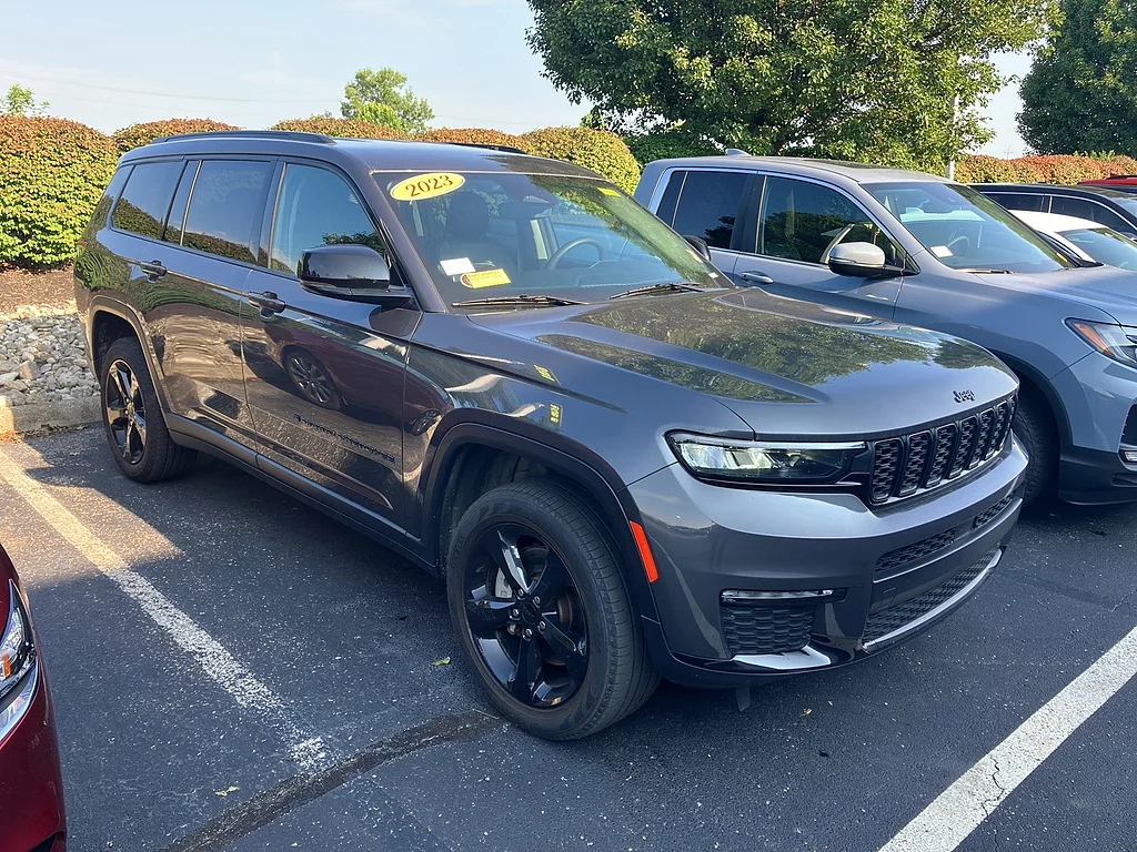 Used 2023 Baltic Gray Metallic Clear Coat Jeep Limited image 1
