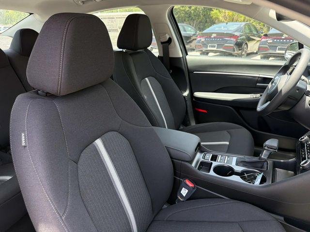 New 2026 Blue Hyundai SE image 14