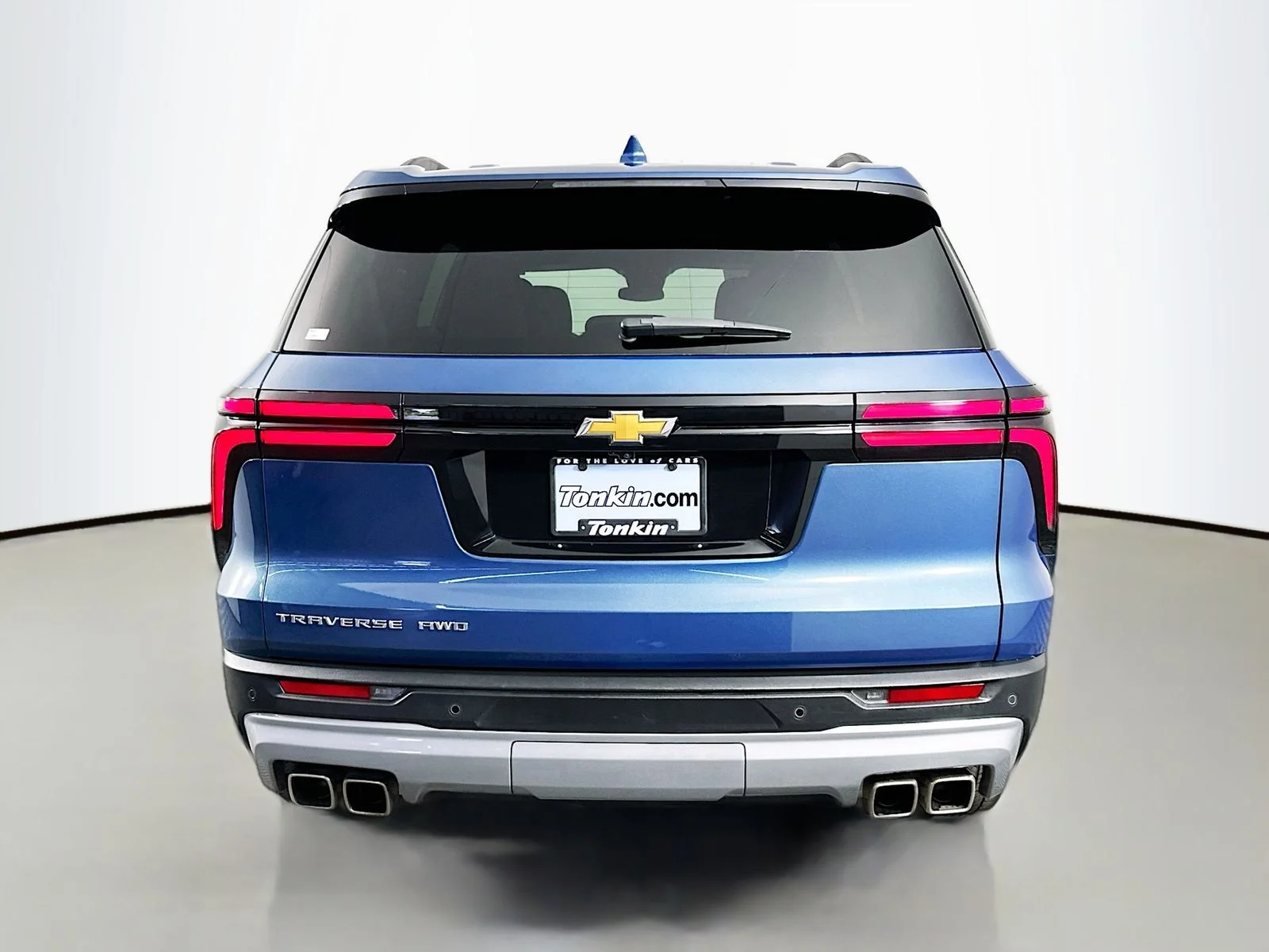 Used 2025 Lakeshore Blue Metallic Chevrolet LT image 6