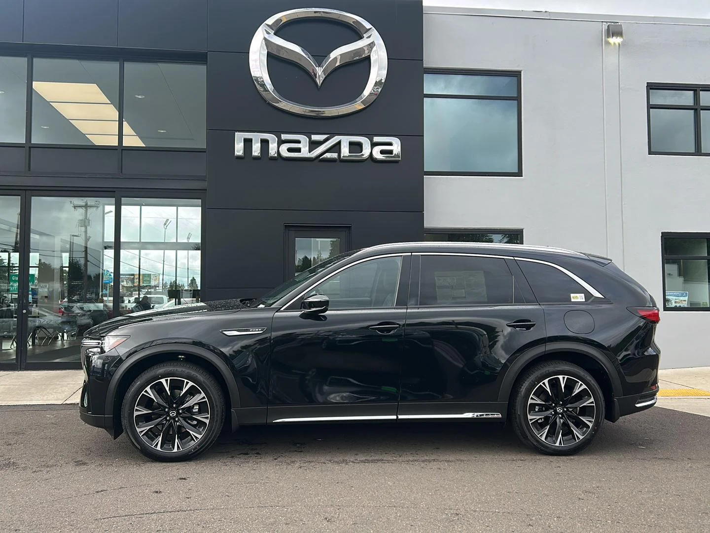 2026 Mazda CX-90 PHEV Premium Plus Package's photo