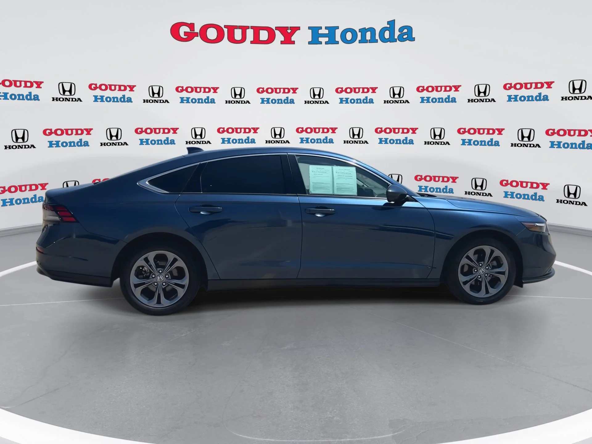 2024 Honda Accord EX - Photo 9