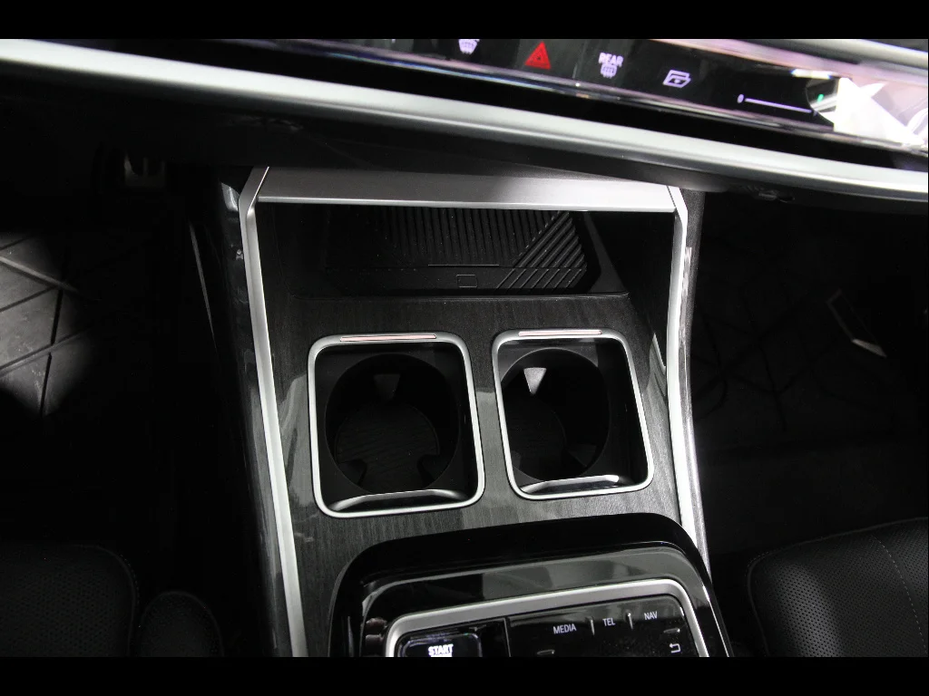 Certified Used 2024 BLACK BMW 760i xDrive image 16