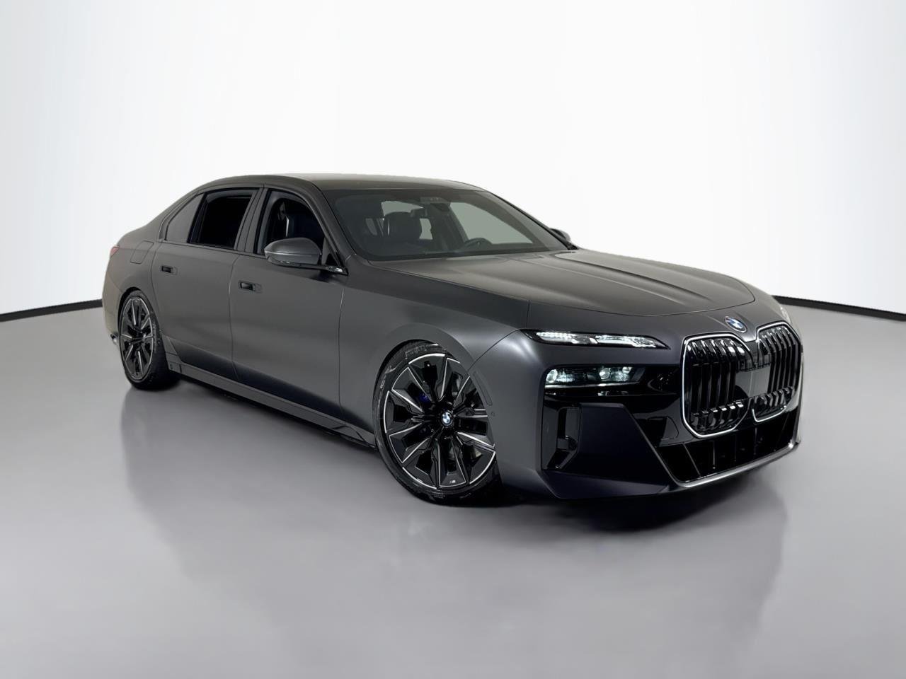 Used 2025 Frozen Deep Grey BMW 760i xDrive | Rear TV | Frozen Paint | B&W Sound System image 41
