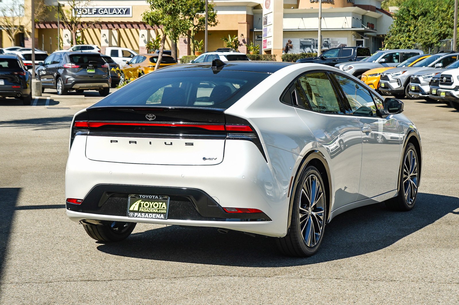 New 2027 Wind Chill Pearl <sup>1</sup> Toyota  Limited image 4