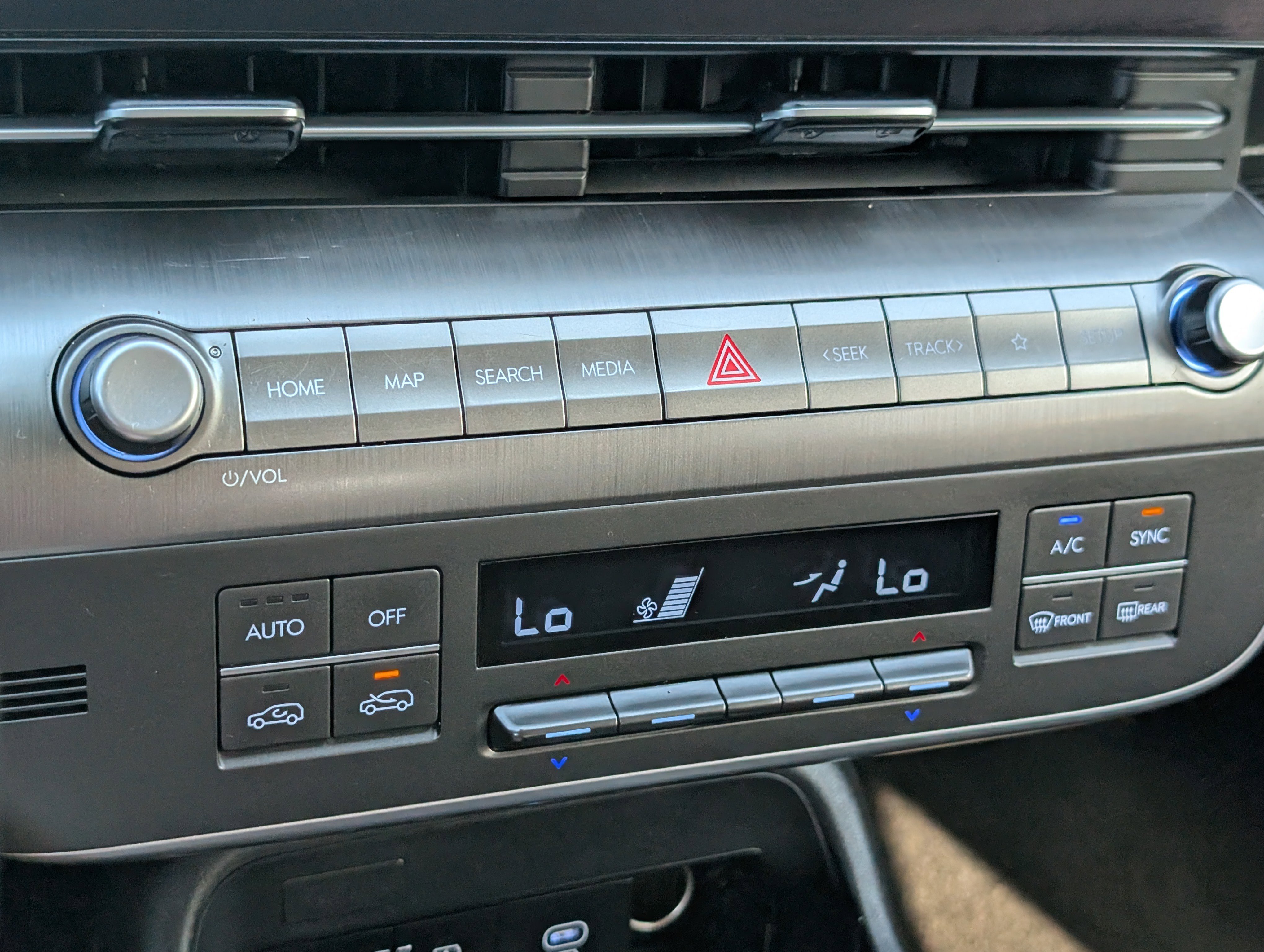 Used 2025 Neoteric Yellow Hyundai SEL image 20