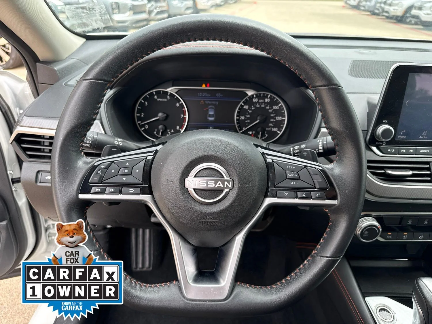 Used 2024 White Nissan 2.5 SR image 15
