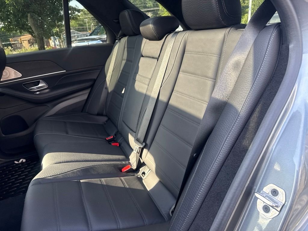 Used 2025 Selenite Gray Metallic Mercedes-Benz GLE 580 image 15